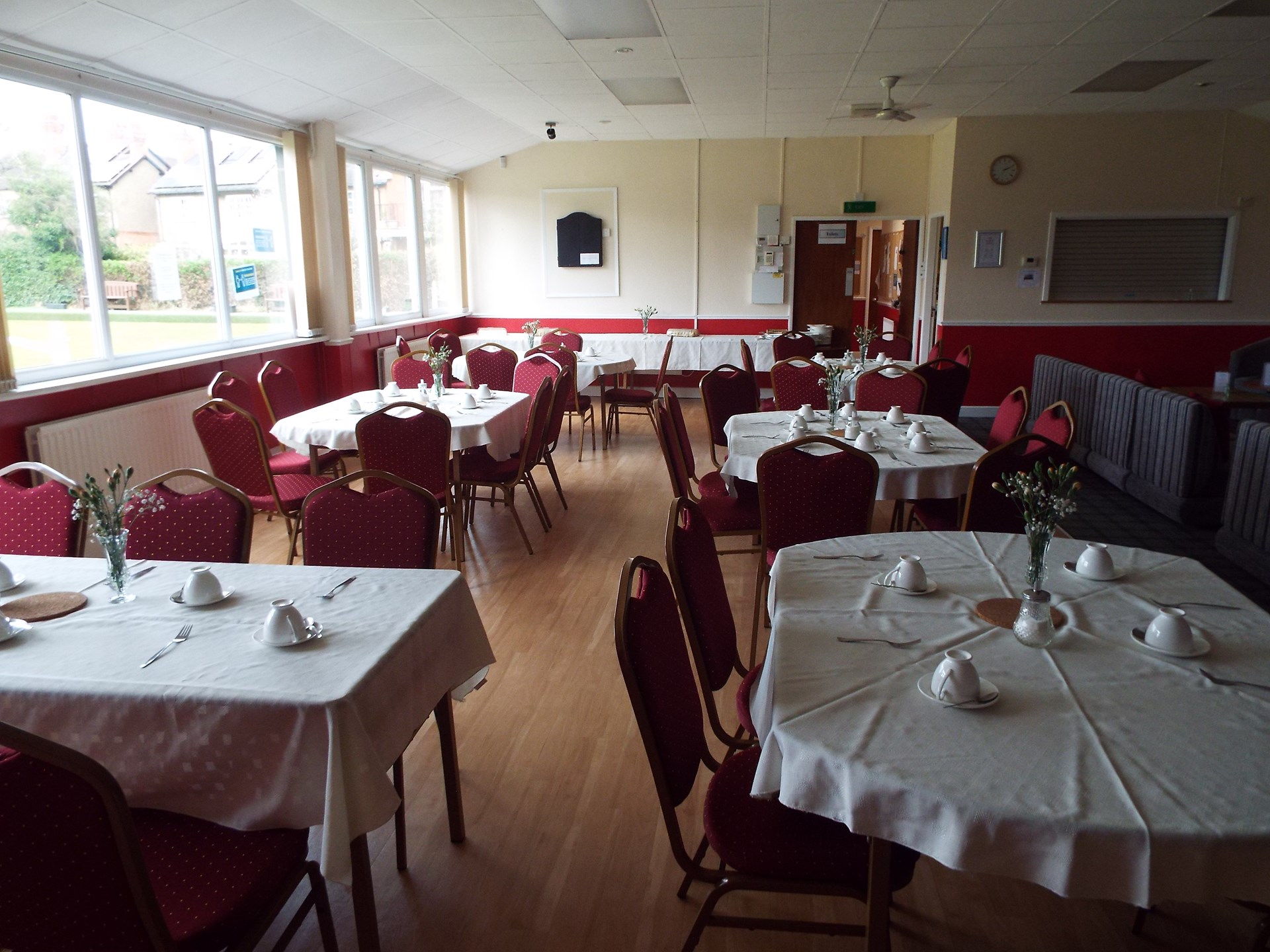 Excellent facilities for room hire party, wake, meetings etc.