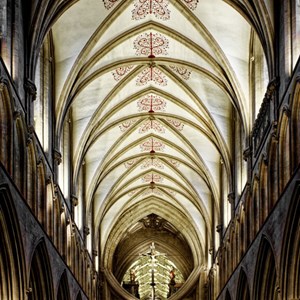 Wells scissor arches