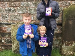 2017 Pasche egg rolling