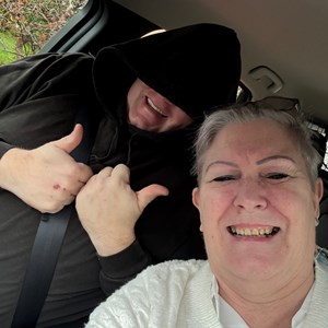 Guess who ? Dropping off glasses … not a good disguise Lion Aaron