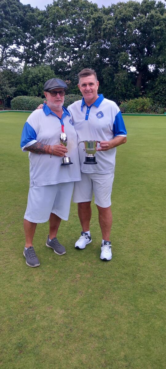Mens Champion 2026 Jason Lillis on the right and runner up Neil Shaw