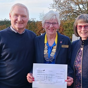 £1000 cheque being presented to Age Concern (Webb Lane)